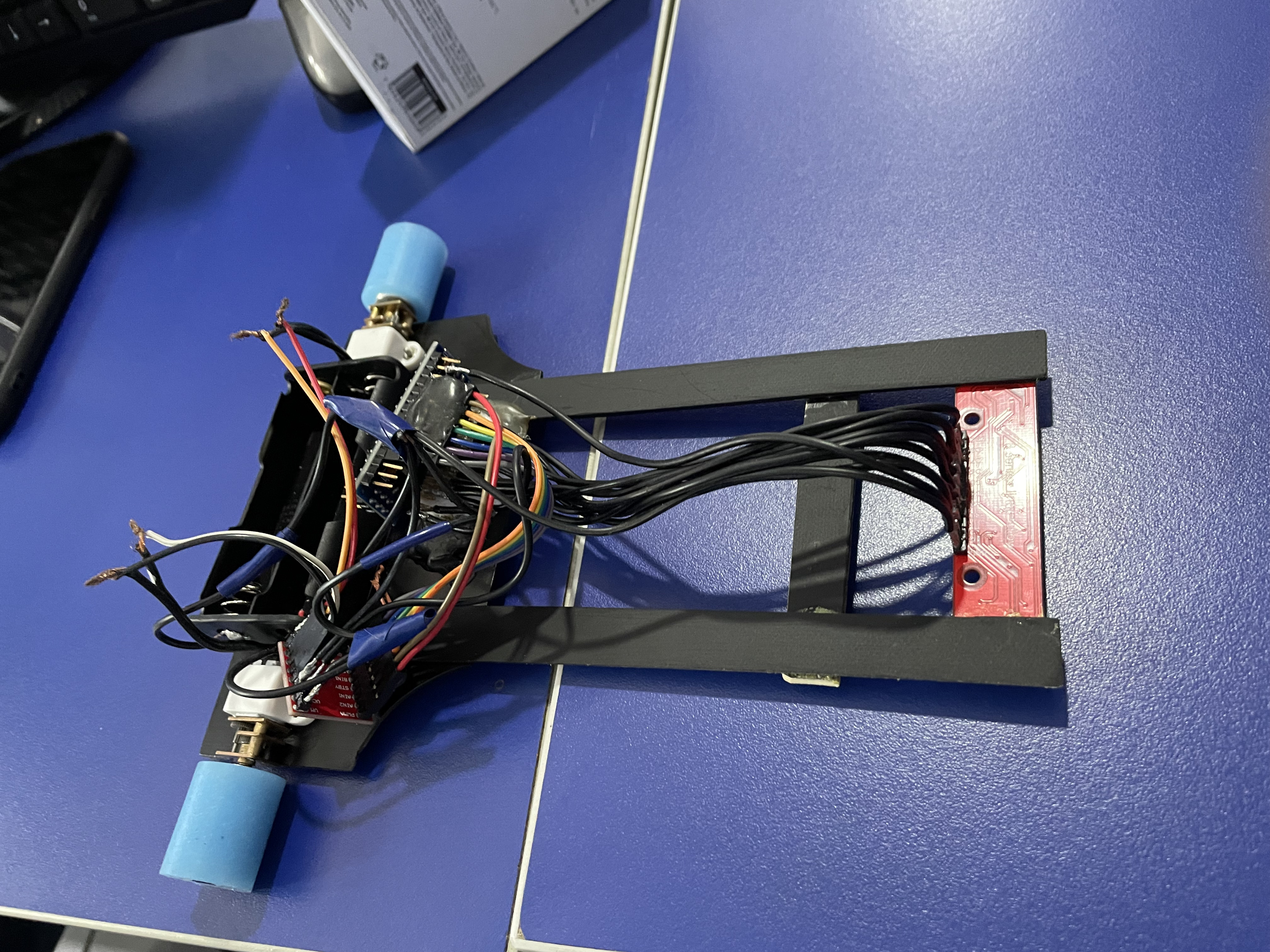 Vista principal del robot seguidor de línea